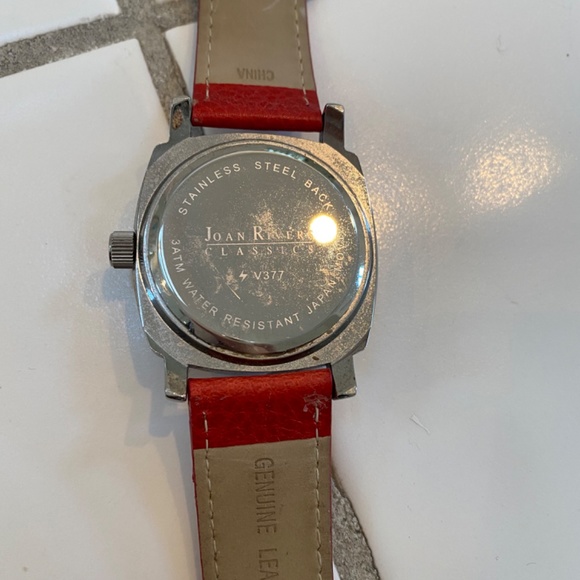 Joan Rivers Watch - Picture 3 of 3